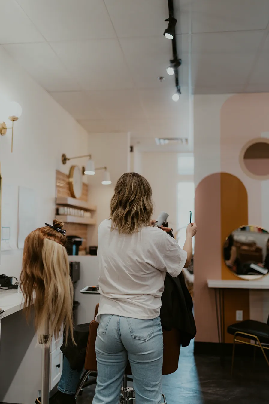 Behind the scenes at an extension education class at Desert Strands